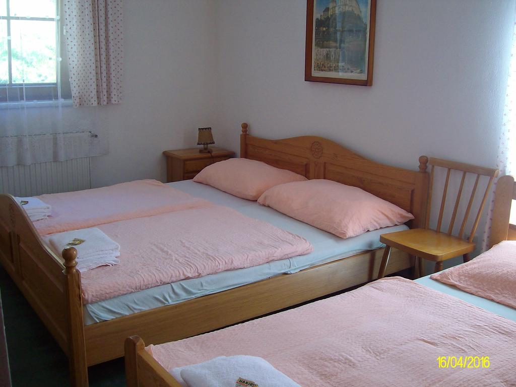 Gasthaus Zur Melzen Hotel Versbichl Buitenkant foto