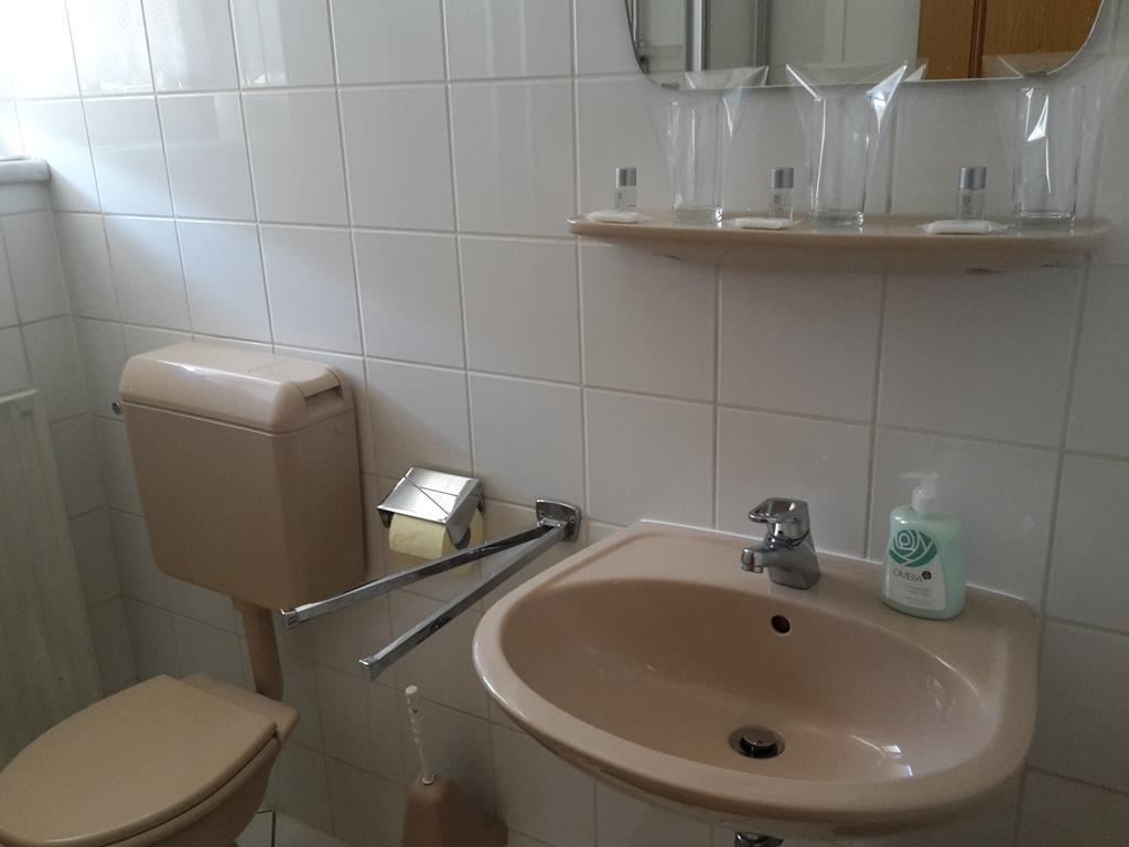 Gasthaus Zur Melzen Hotel Versbichl Buitenkant foto